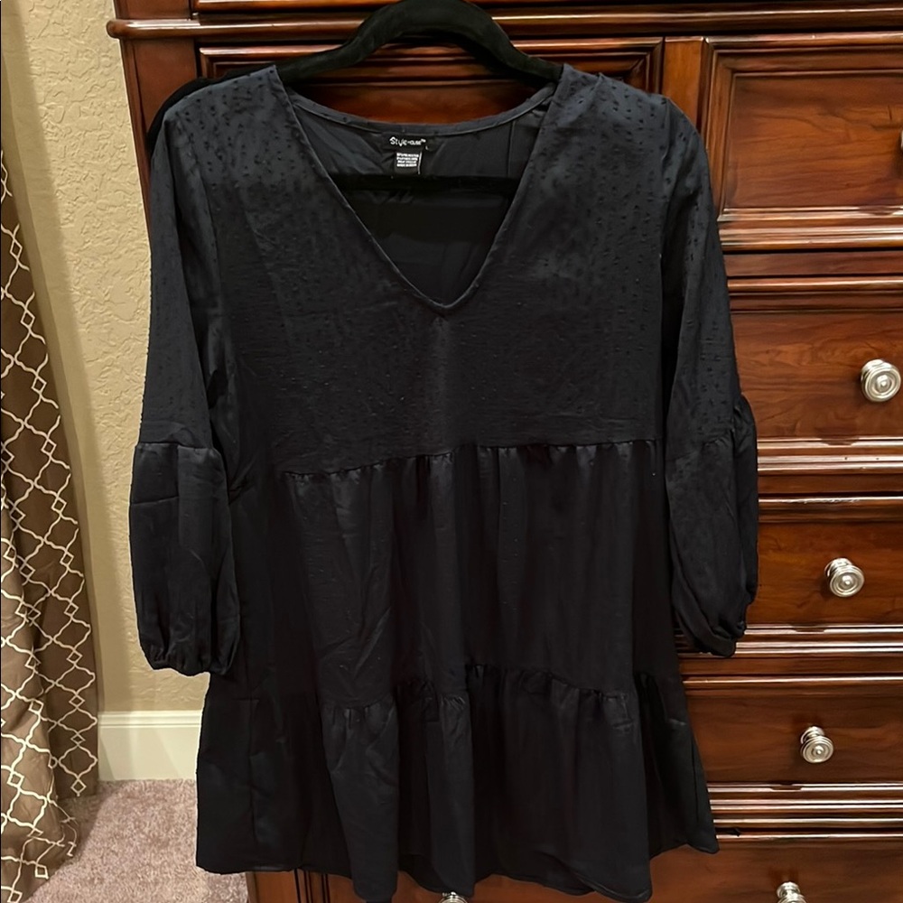 Navy Blue — V-Neck Long Sleeve Dress